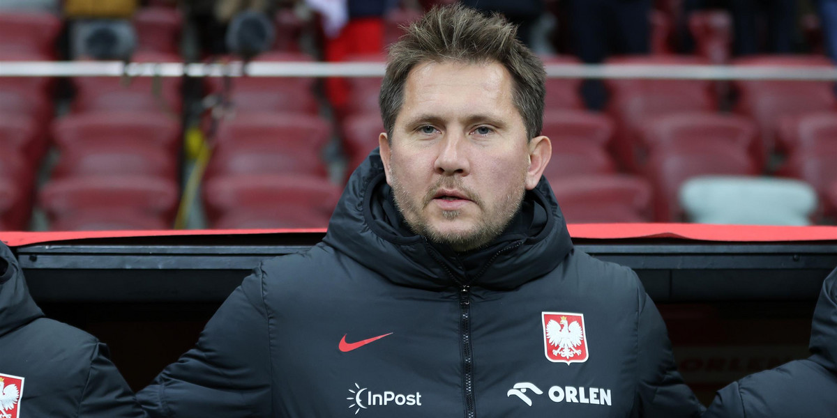 Tomasz Kiszczak jedenaście razy zagrał w reprezentacji Polski. Ostatnio był w sztabie selekcjonera Michała Probierza jako trener bramkarzy.