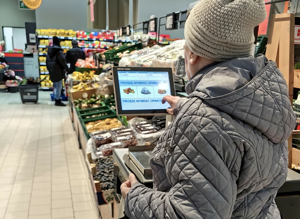 Zandberg: państwo stać na to, aby utrzymać osłony cen żywności