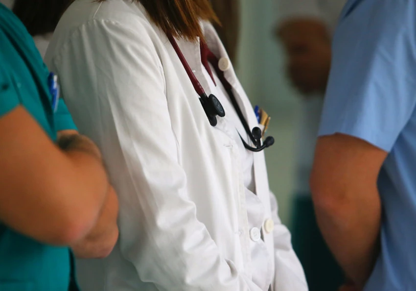 Prosečna plata medicinske sestre biće veća od 90.000 dinara