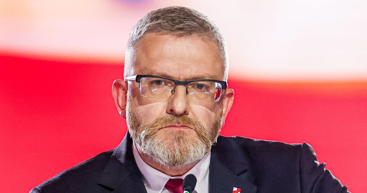 Jeden sondaż wywołał burzę w Sejmie. "Przechodzimy do Polski faszystowskiej"