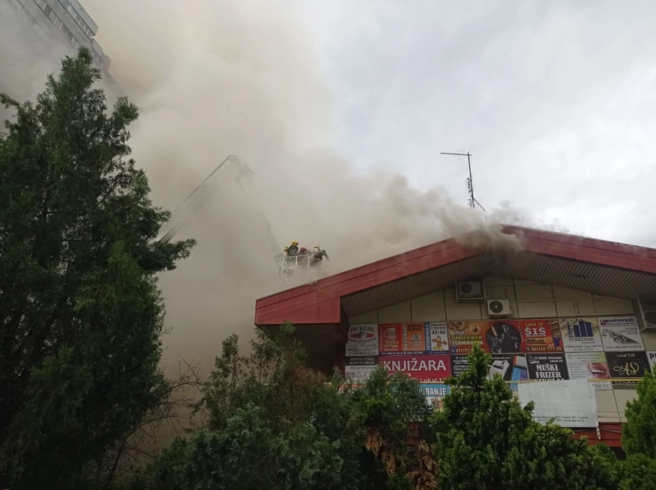 Ogroman požar na Novom Beogradu