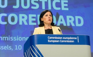 KE: Zmiany legislacyjne w Polsce muszą być zgodne z porządkiem prawnym UE