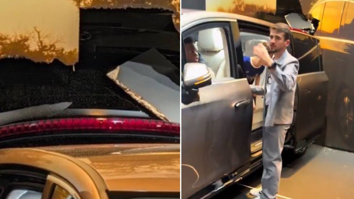 Un copil a pornit un Mercedes VLE electric de lux de peste 130.000 de euro și l-a izbit de un zid, la Salonul Auto de la Paris / VIDEO