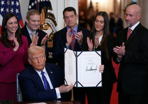 Tamp potpisao prvi zakon u novom mandatu