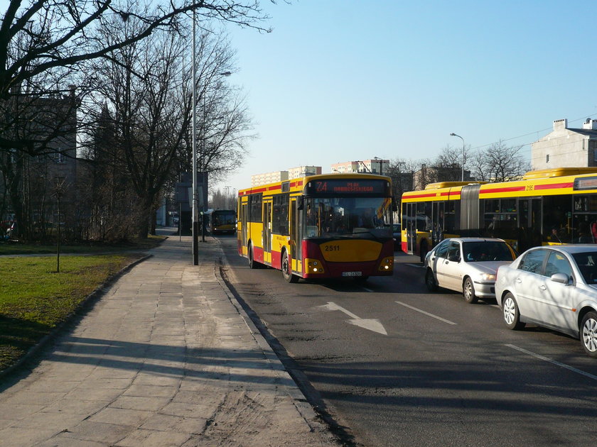 autobusy w korku na Rydza–Śmigłego w Łodzi