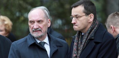 Kosmiczna wojna o agencję. Macierewicz kontra Morawiecki!