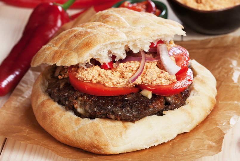 Pljeskavica,,Serbian,Style,Ground,Beef,Burger,With,Tomato,,Onion,And