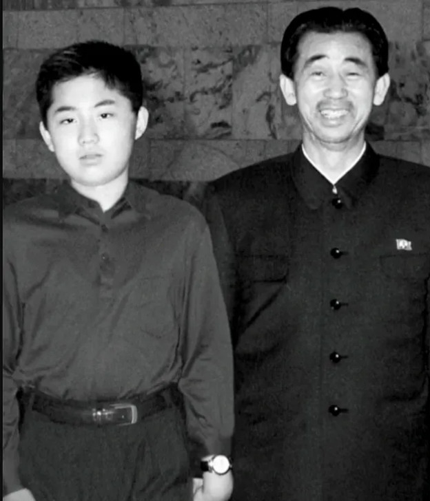 Kim Dzong Un ze swoim mentorem.