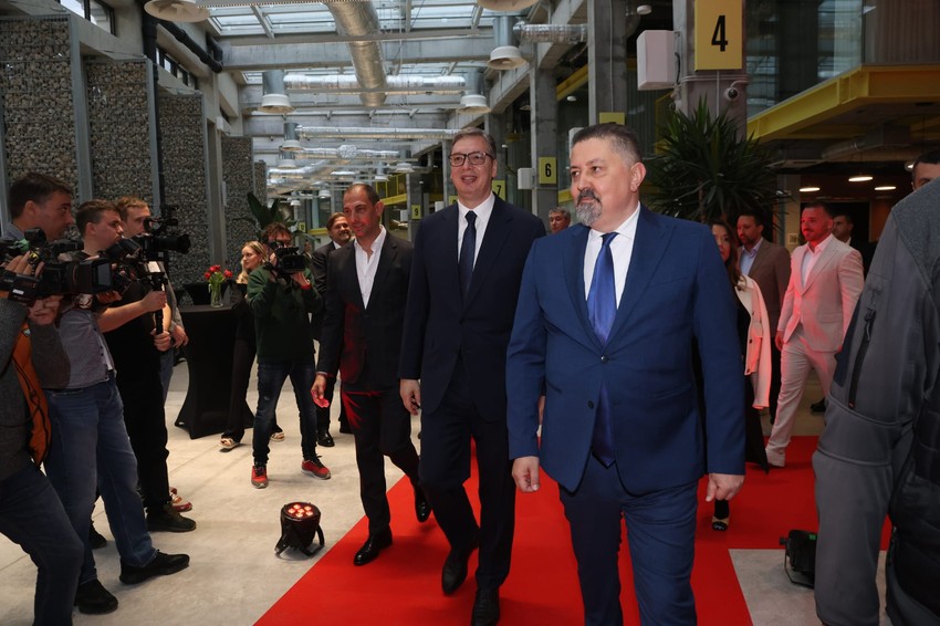 Čelni ljudi Medijske mreže sa predsednikom Srbije Aleksandrom Vučićem