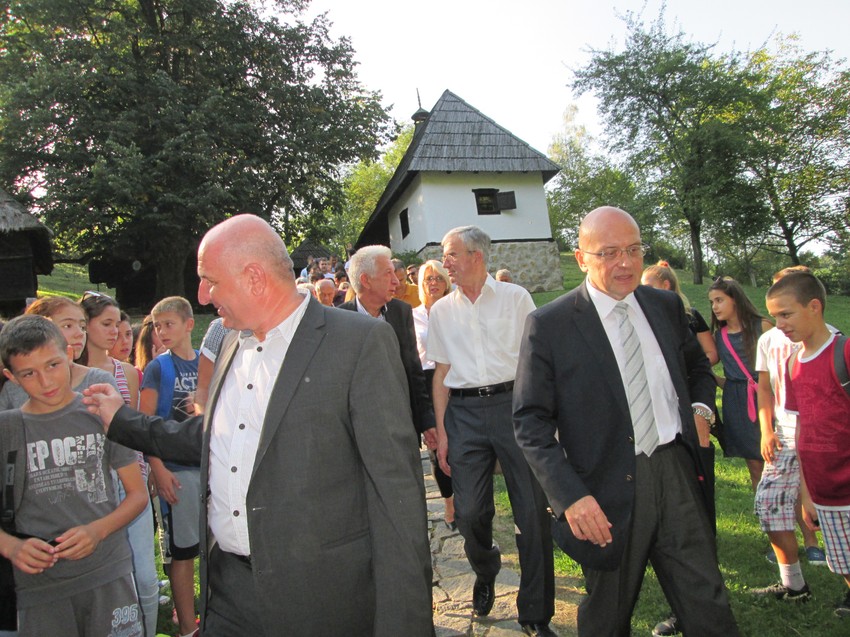 Vladan Vukosavljević i gradonačelnik Loznice Vidoje Petrović