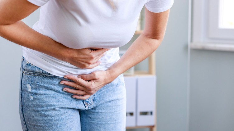 hasfájás gyomorfájdalom reflux hányás hasmenés