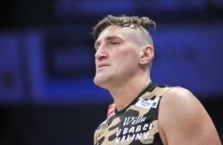 Mariusz Wach wrócił na ring i pokonał na punkty Erkana Tepera