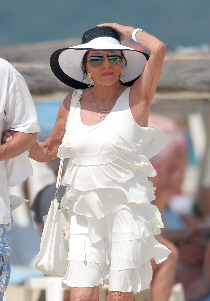 Ręce Joan Collins