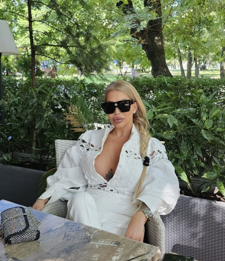 Žana Omnia