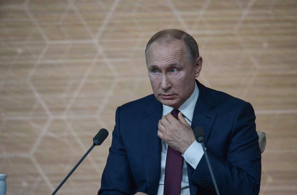 "FT" o sankcjach. "Rosja się trzyma lepiej, niż się spodziewano"