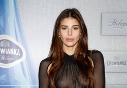 Dziewczyna Kuby Wojewódzkiego świętuje urodziny. Postawiła na odważną kreację [FOTO]