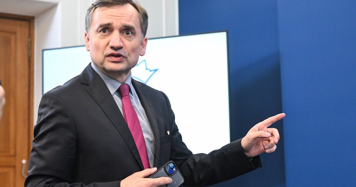 Ziobro nie chce czegoś palnąć. "Pętla się zaciska, zarzuty dostają współpracownicy"