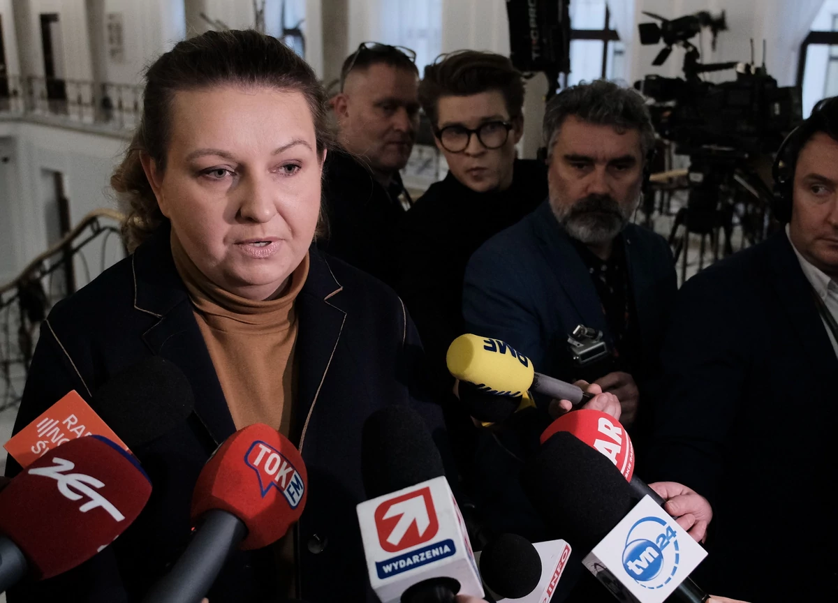  Prezydencka minister o tabletce dzień po. Decyzja byłaby inna, gdyby...