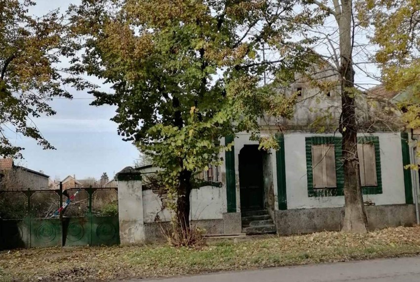 Kuća u kojoj je zapaljen mladić