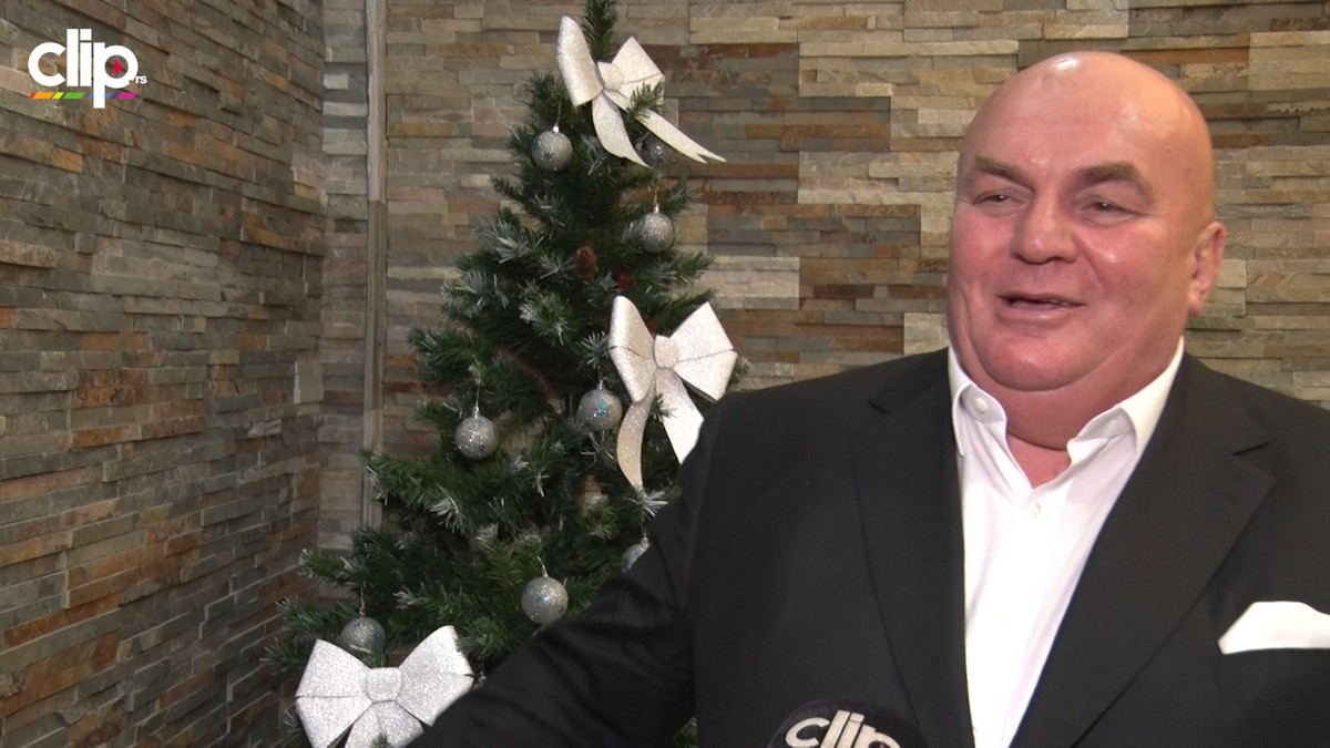 palma_prica_na_futingu_show_clip_safe