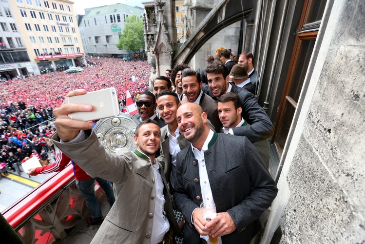 Tak Robert Lewandowski z kolegami z Bayernu świętował mistrzowski tytuł