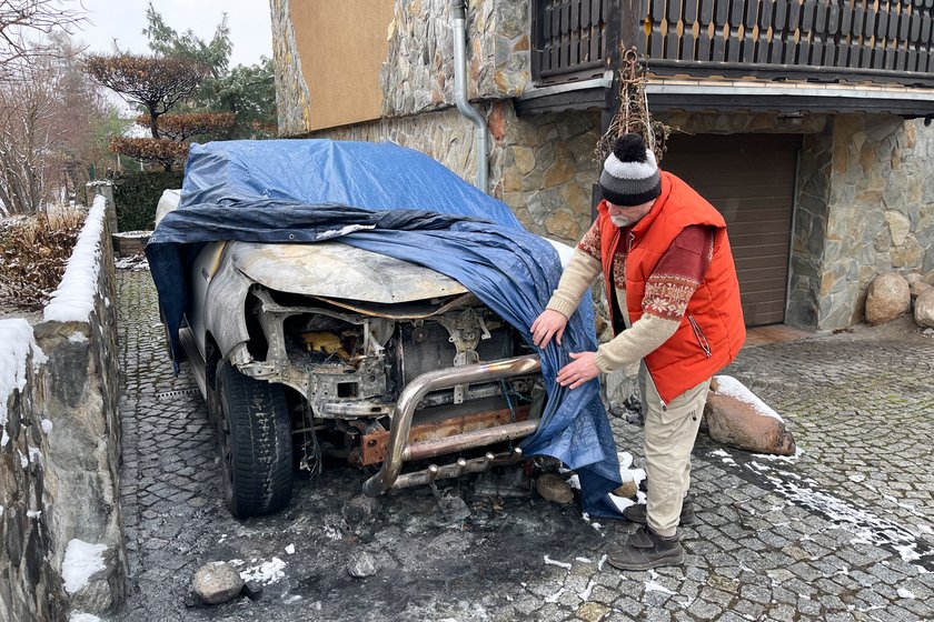 Trzy razy podpalali mu auto. Pan Marian nagrał sprawców i oferuje nagrodę za ich złapanie