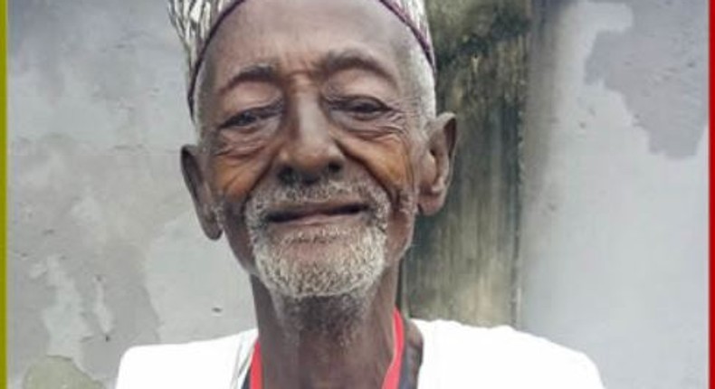 Pa Adama Aduku, Nigeria’s oldest war veteran says he’s still strong in bed. (Punch)