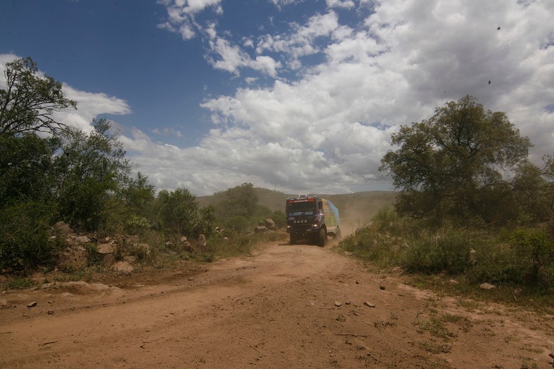 Rajd Dakar 2011: awans Hołowczyca (2.etap, wyniki, fot. Willy Weyens)