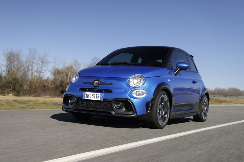 Abarth 695 Tributo 131