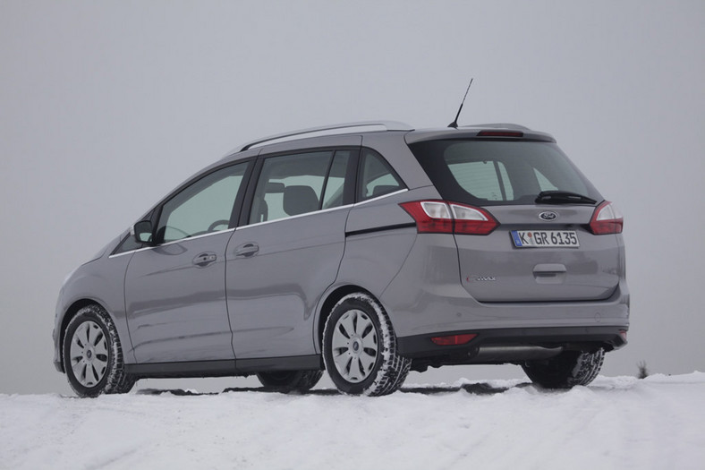 Ford Grand C-Max: kompaktowy van dla dużej rodziny