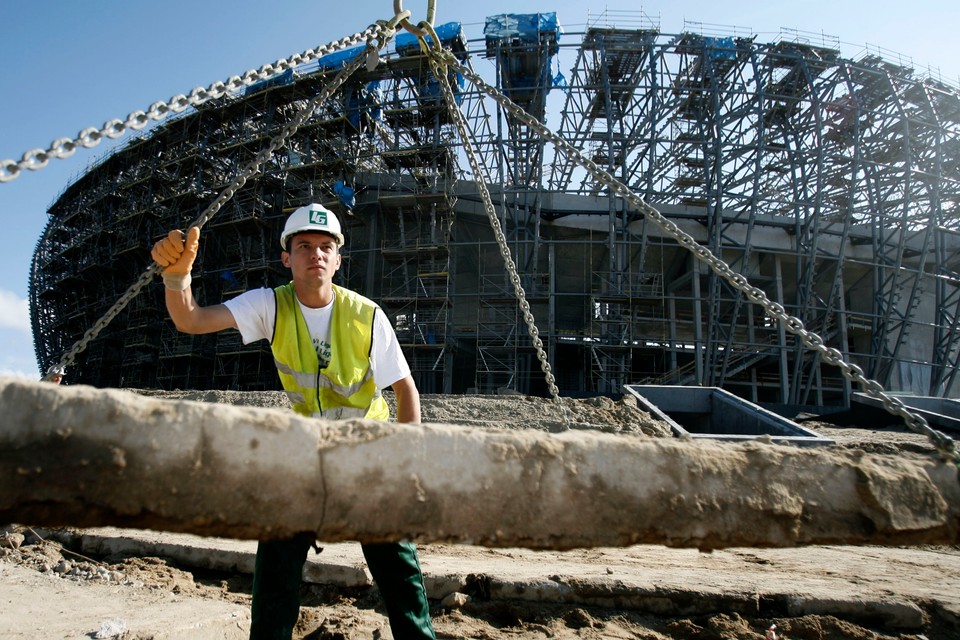 Piłkarze Lechii budują stadion na Euro