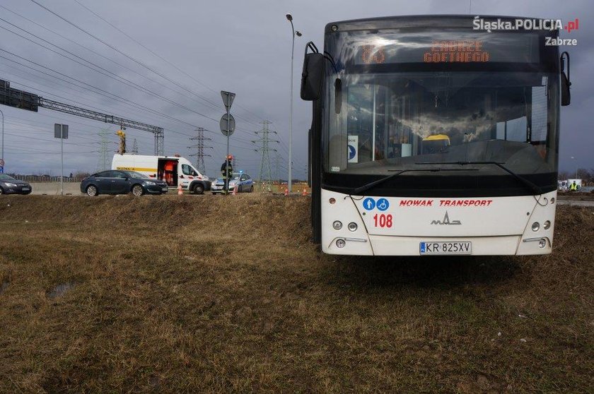 Kierowca autobusu stracił przytomność