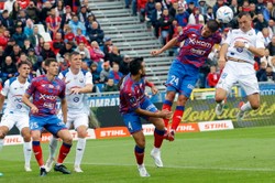 Pięć goli w Częstochowie. Raków pokonał Stal [WIDEO]