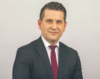 Prezes GUS: Brak zaufania do państwa utrudnia przeprowadzenie spisu [WYWIAD]