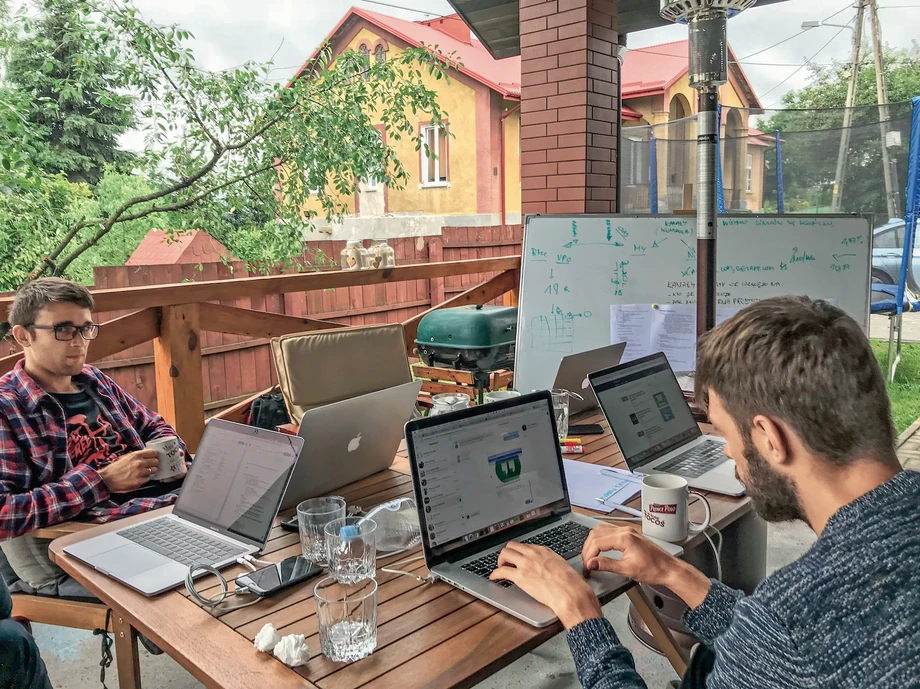 „Są to ludzie gotowi, by  angażować się w projekt w sposób nieprzeciętny. Bardzo młodzi, ale i bardzo dojrzali. Rzutcy i skuteczni.”