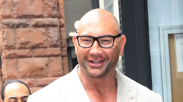 Dave Bautista is szeretné kideríteni, hogy kivéste egy lamantin testére a Trump szót/ Fotó: Northfoto