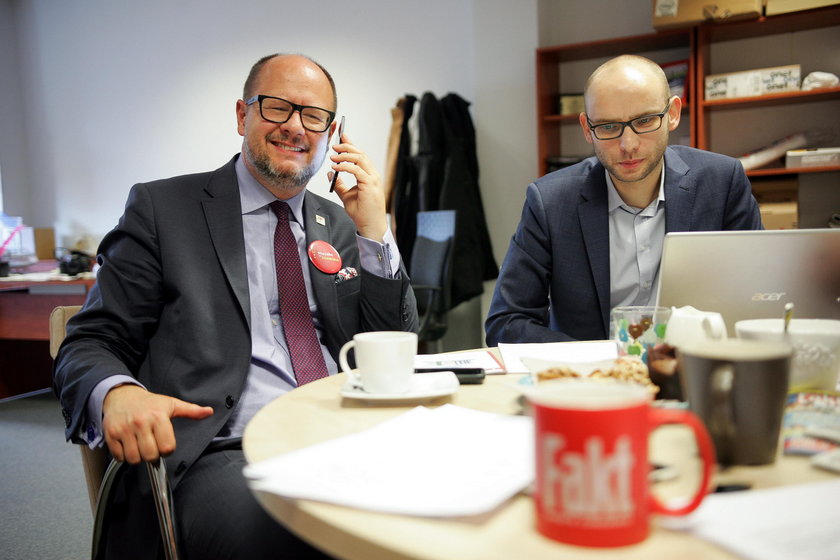 Paweł Adamowicz w redakcji Faktu