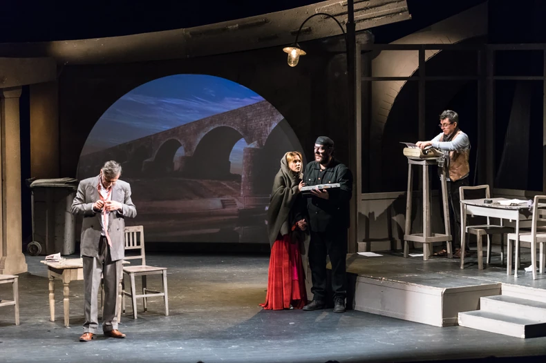 Klaustrofobična komedija