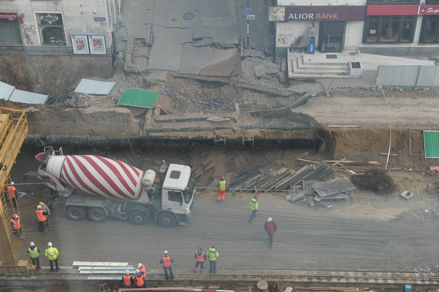 Budowa metra niszczy Warszawę?
