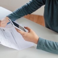 "Nagyon elkeseredett levelek jönnek, van, aki öngyilkossággal fenyegetőzik" - a nyugdíjasok is megkapták a rezsiszámlákat