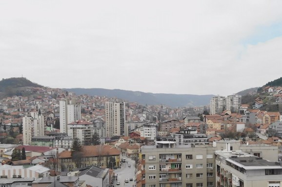 Preko 100.000 dinara plata jedino u Užicu: Ovo su prosečne zarade u Zlatiborskom okrugu
