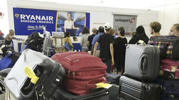 Közel kétszáz pénteki járatát törölte a Ryanair