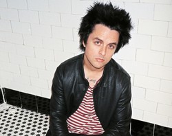 Green Day odwołuje koncerty, Billie Joe musi zostać na odwyku