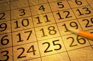 Dzień czy data? Bałagan z rokiem obrotowym w KRS