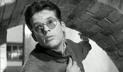 Był legendą i amantem polskiego kina. Gdy zginął, pojawiło się wiele spiskowych teorii