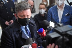 Dworczyk o szczepieniach w zakładach pracy: Na 100 proc. ruszymy w maju