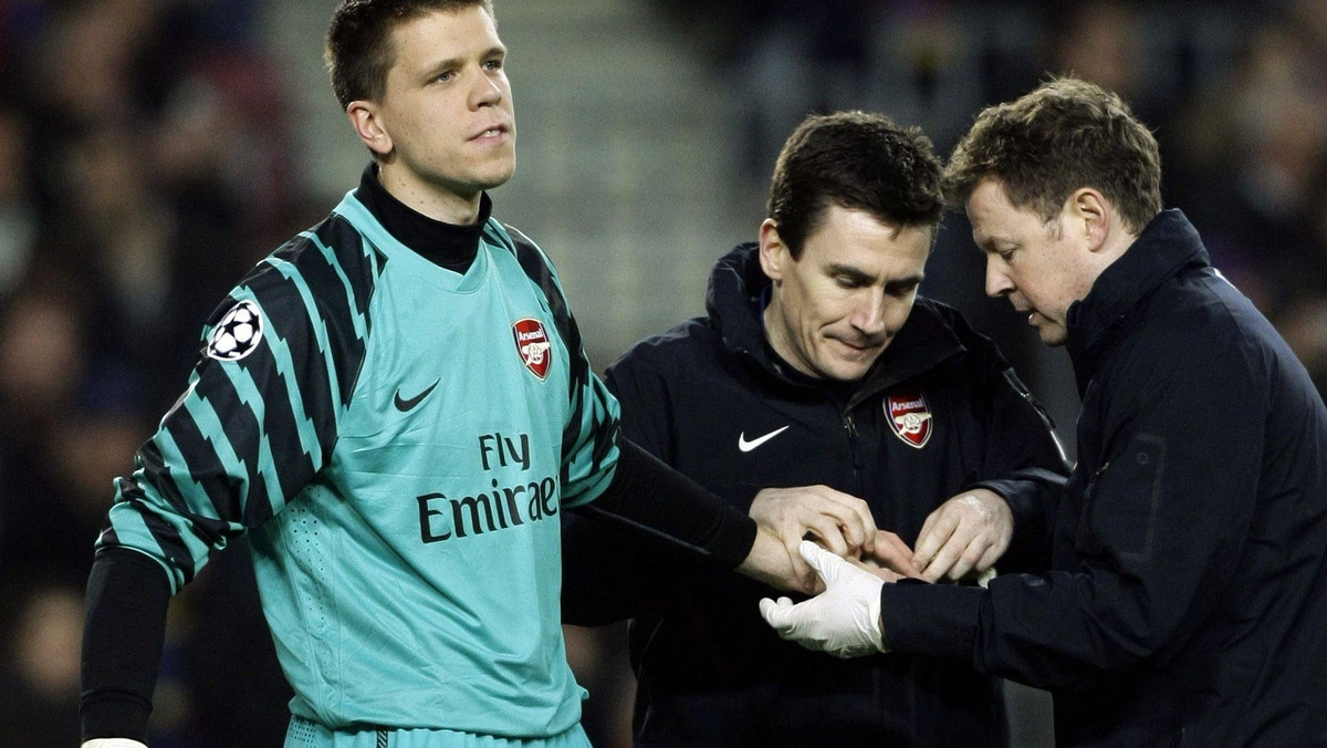 Wojciech Szczęsny stanął w obronie mocno krytykowanego w ostatnich tygodniach menadżera Arsenalu Londyn, Arsene'a Wengera. Jego zdaniem zarzuty stawiane Francuzowi są śmieszne.