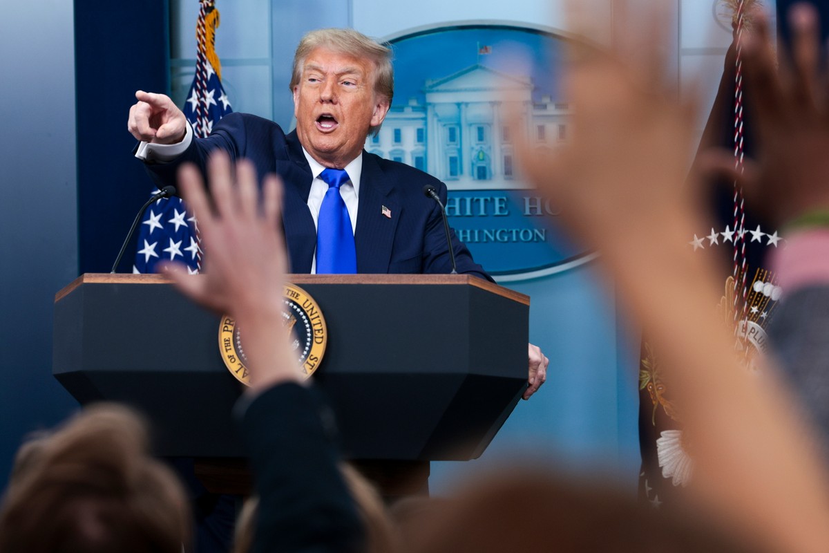 "Porzuciłem wszelkie prace nad złagodzeniem sankcji". Trump w mocnych słowach o Iranie