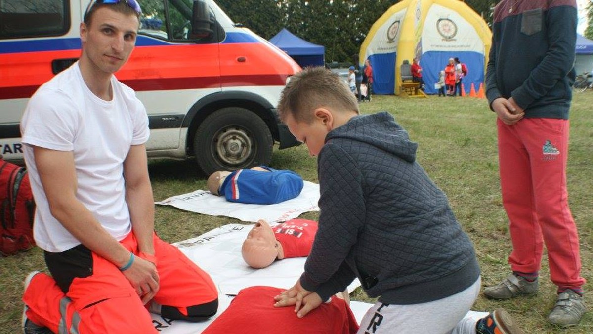 Piknik Rodzinny organizowany przez Stowarzyszenie DLA CIEBIE, wcześniej Stowarzyszenie na Rzecz Dzieci i Młodzieży Niepełnosprawnej, to już majowa tradycja w Pobiedziskach. Poprzez zaproszenie na Piknik Stowarzyszenie integruje mieszkańców wokół tematu niepełnosprawności.