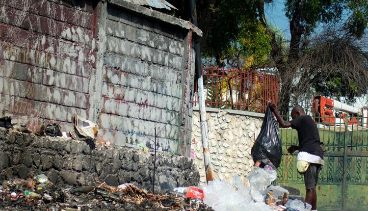 Postapokaliptyczny obraz. Haiti niczym Dziki Zachód"